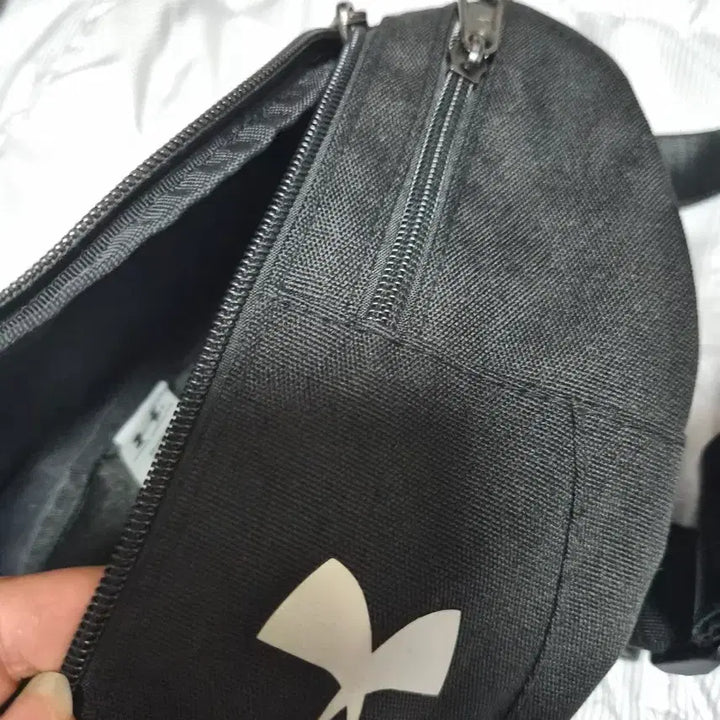 [BUNJANG] Under Armour Storm Hip Pack Black / 언더아머 스톰 힙색 블랙