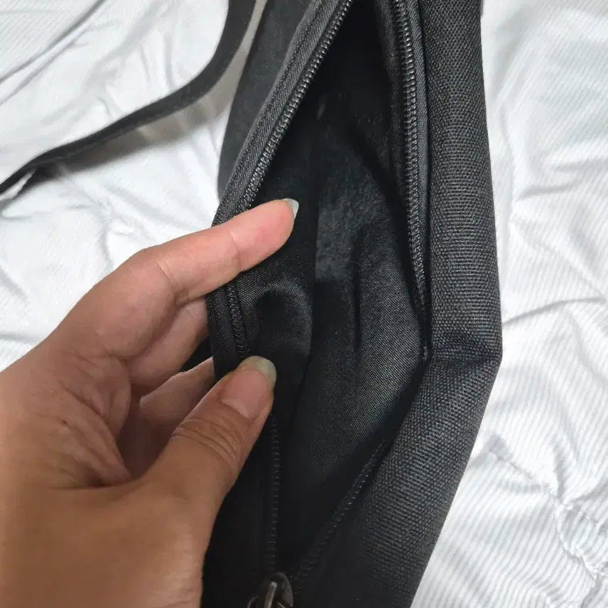 [BUNJANG] Under Armour Storm Hip Pack Black / 언더아머 스톰 힙색 블랙