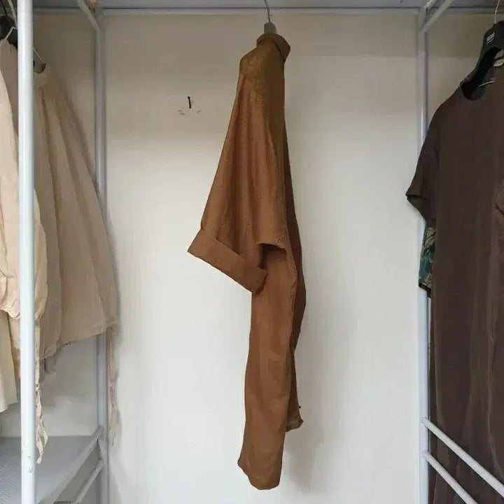 [BUNJANG] ISAE Texture Block French Sleeve Long Blouse / 자연주의 ISAE 이새 텍스쳐블록 프렌치슬리브 롱 블라우스 셔츠
