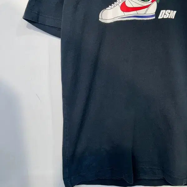 [BUNJANG] NikeLab x DSM Cortez Flower Short Sleeve T-shirt - Black / 스몰 나이키랩 x DSM 코르테즈 플라워 반팔 티셔츠 블랙