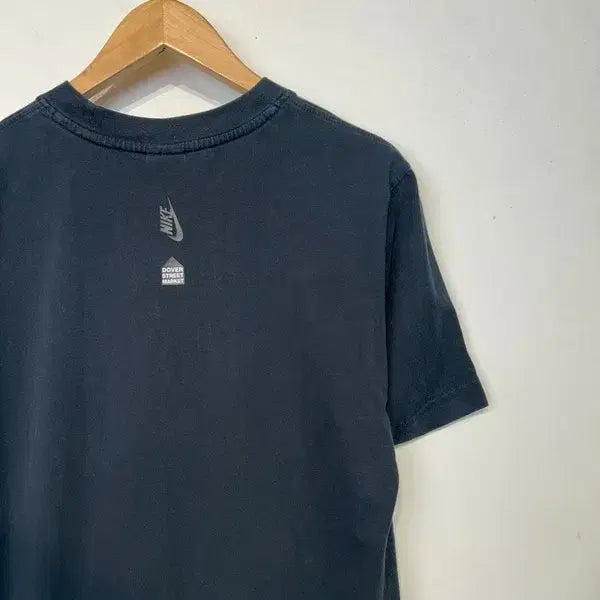[BUNJANG] NikeLab x DSM Cortez Flower Short Sleeve T-shirt - Black / 스몰 나이키랩 x DSM 코르테즈 플라워 반팔 티셔츠 블랙