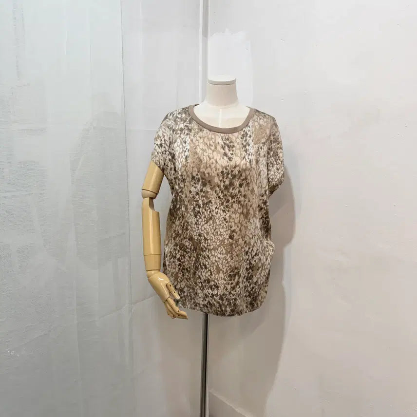 [BUNJANG] Unbranded Leopard Print Colorblock Short Sleeve T-shirt / (66)호피배색 반팔티 호피반팔 차르르 2068