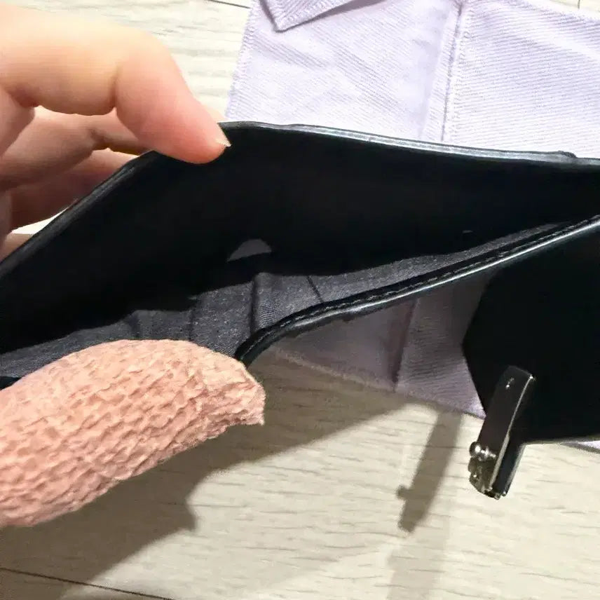 [BUNJANG] Vunque Occam V Half Wallet / vunque 블랙 반지갑 Occam V Half Wallet