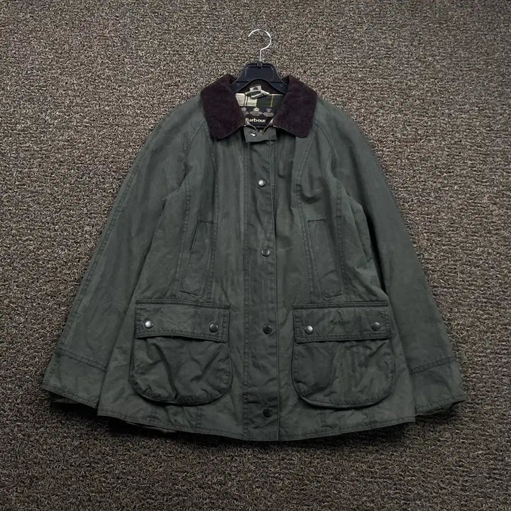 [BUNJANG] Barbour Corduroy Collar Wax Jacket / 바버 코듀로이 카라 왁스 자켓