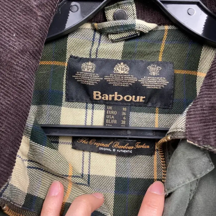 [BUNJANG] Barbour Corduroy Collar Wax Jacket / 바버 코듀로이 카라 왁스 자켓