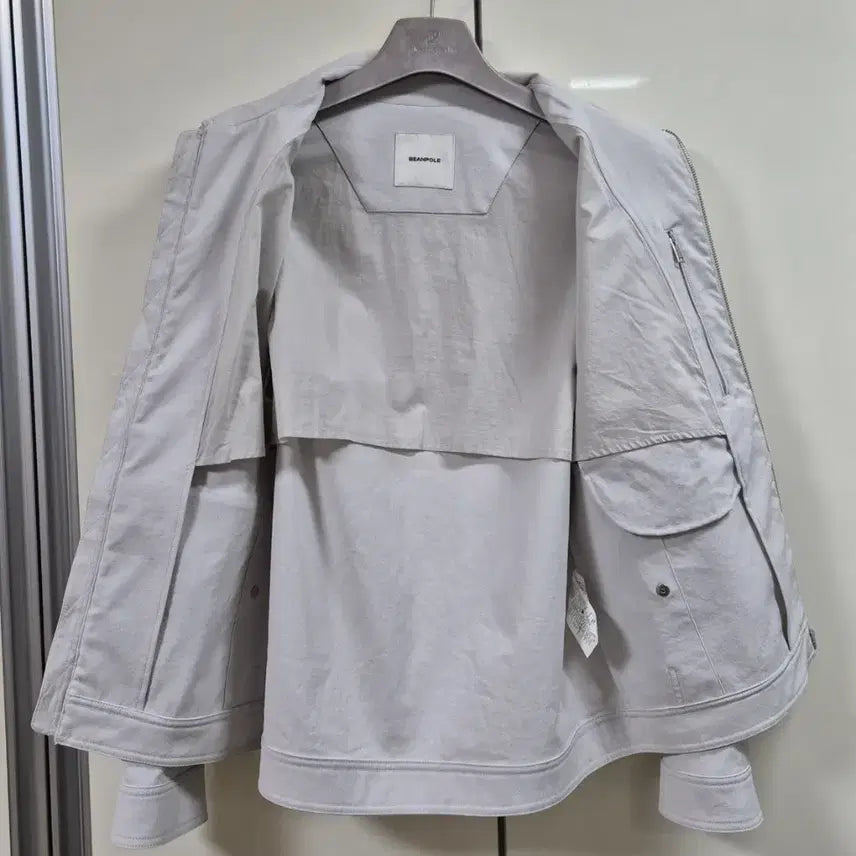 [SOLD OUT] 빈폴 2024년식 고급 자켓 남자100싸이즈 연한회색