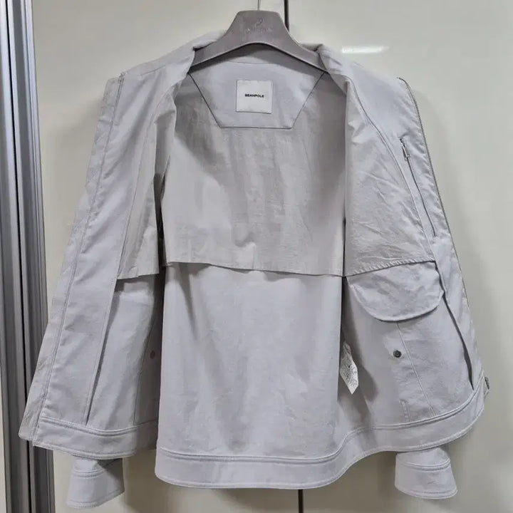 [SOLD OUT] 빈폴 2024년식 고급 자켓 남자100싸이즈 연한회색