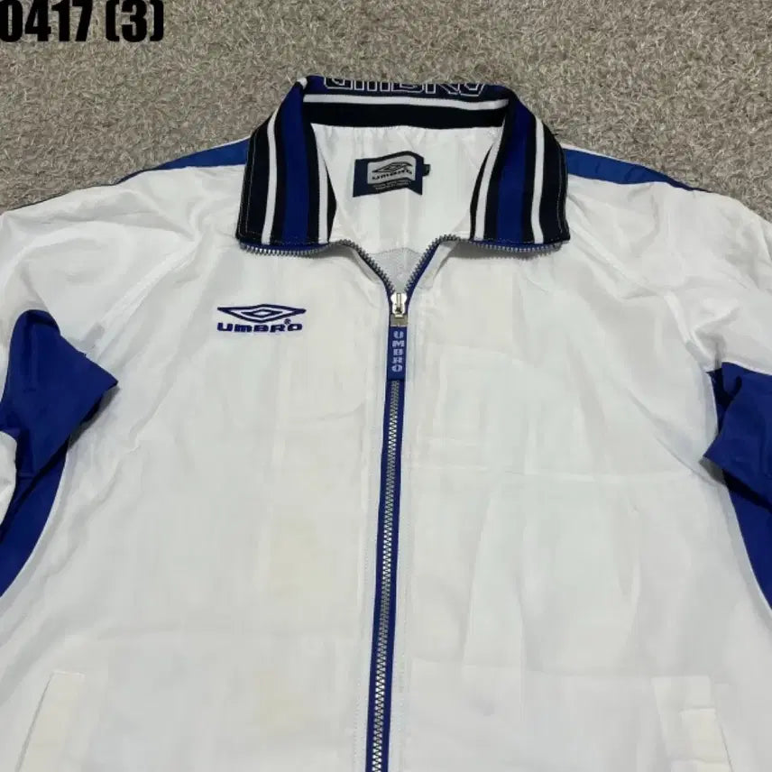 [SOLD OUT] 엄브로 화이트/블루 바람막이 자켓