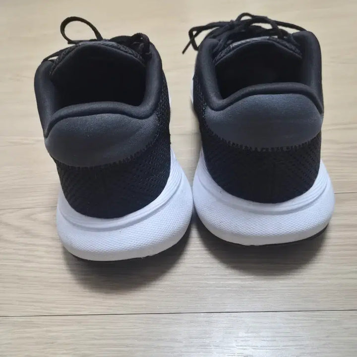 [SOLD OUT] 아디다스 럱닝화