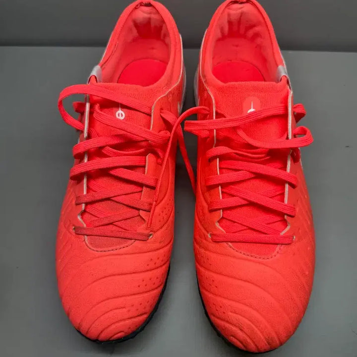 [SOLD OUT] 나이키 티엠포 프로 TF 275