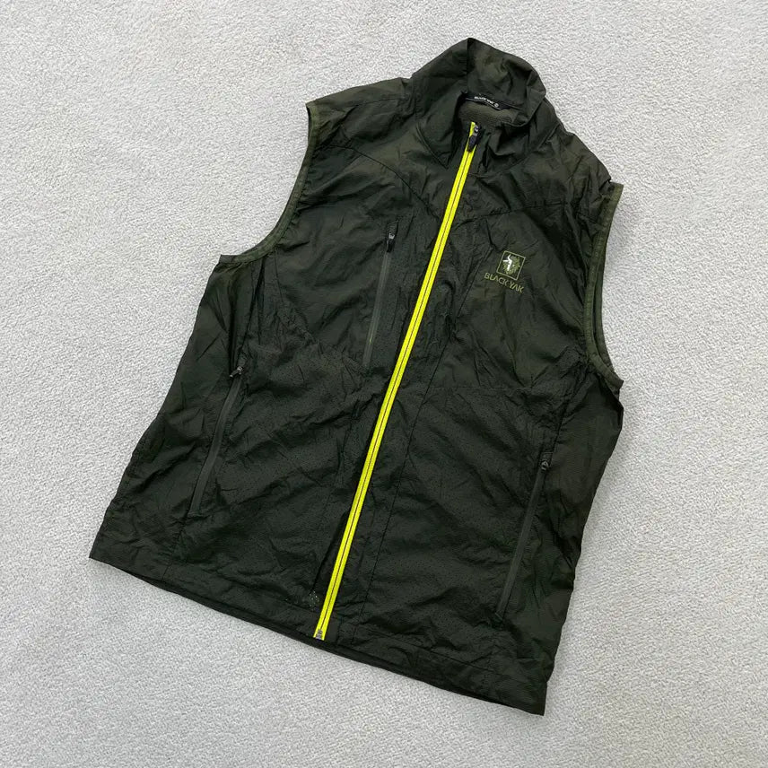 [BUNJANG] Black Yak Lightweight Windbreaker Vest / 105 블랙야크 경량 바람막이 조끼 0414M