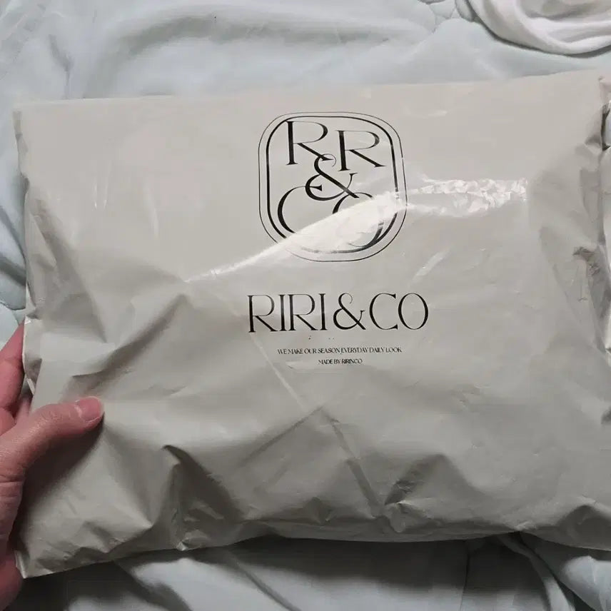 [SOLD OUT] 리리앤코 셔츠 레이어드 드레이프 긴팔티