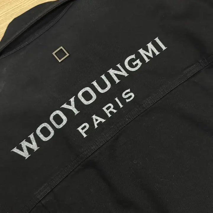 [SOLD OUT] [46] 우영미 24SS 백로고 데님 셔츠 자켓 블랙