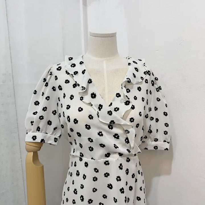 [BUNJANG] Mimosa Beauty Flower White Long Dress / 미모사뷰티 플라워 화이트 롱드레스 롱원피스 2257