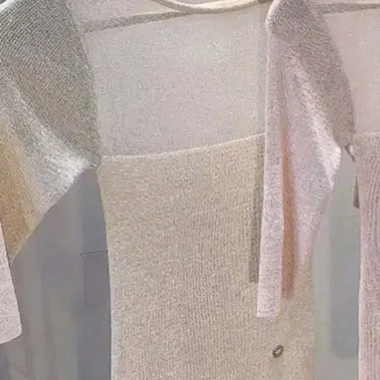 [SOLD OUT] 수입의류 로로니트티(아이보리) 데이린블리스민