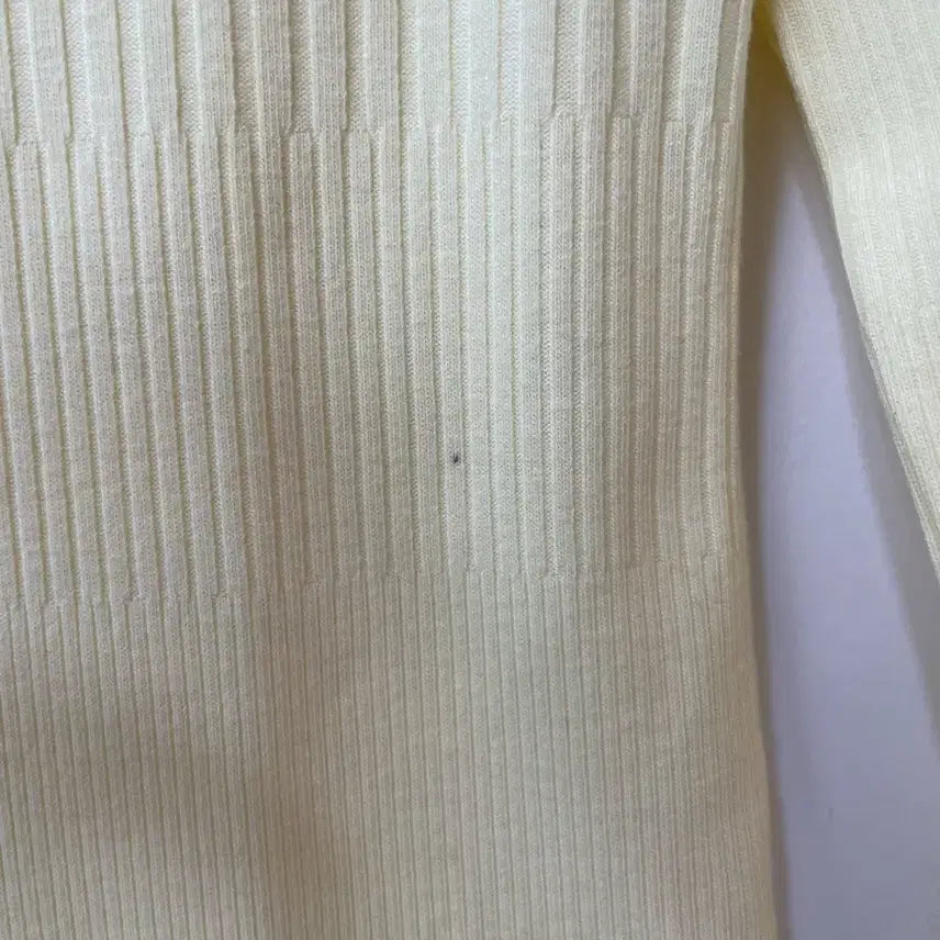 [BUNJANG] Ami De Yellow Ribbed Long Sleeve T-shirt / 아미디 옐로우 골지 긴팔 티셔츠