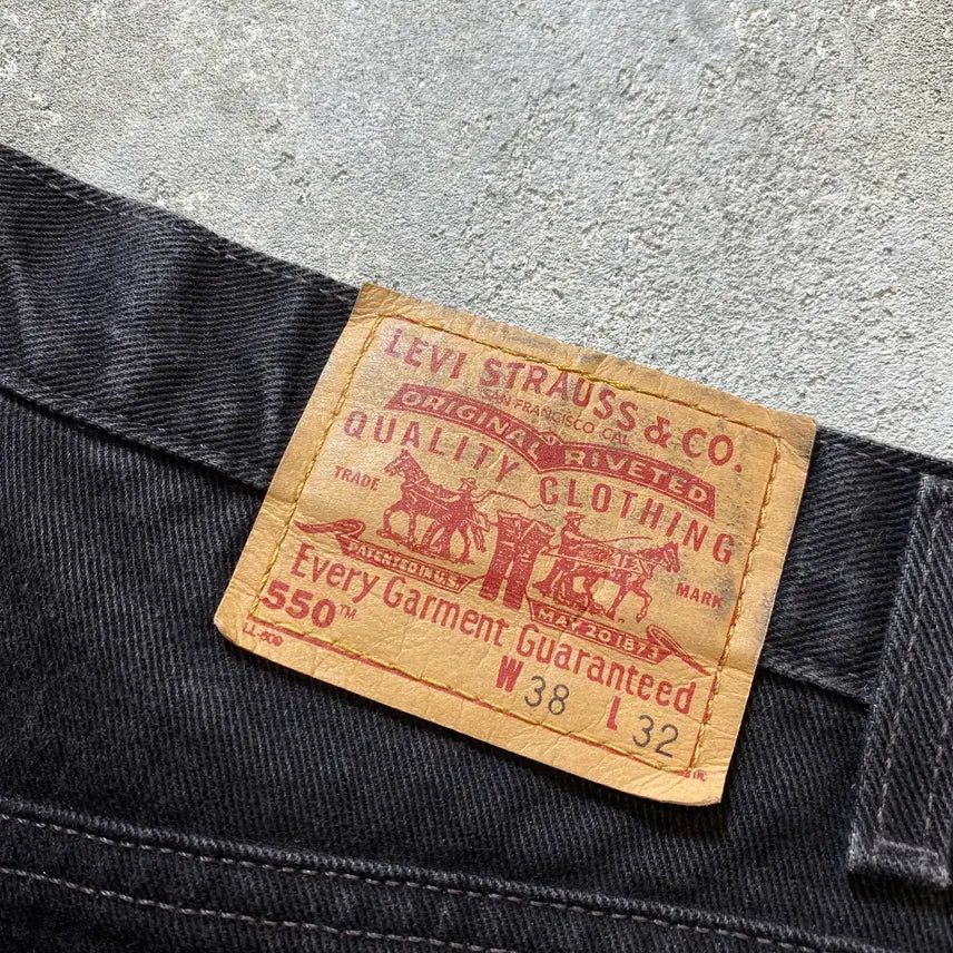 [SOLD OUT] [36-37] 00s Levi&