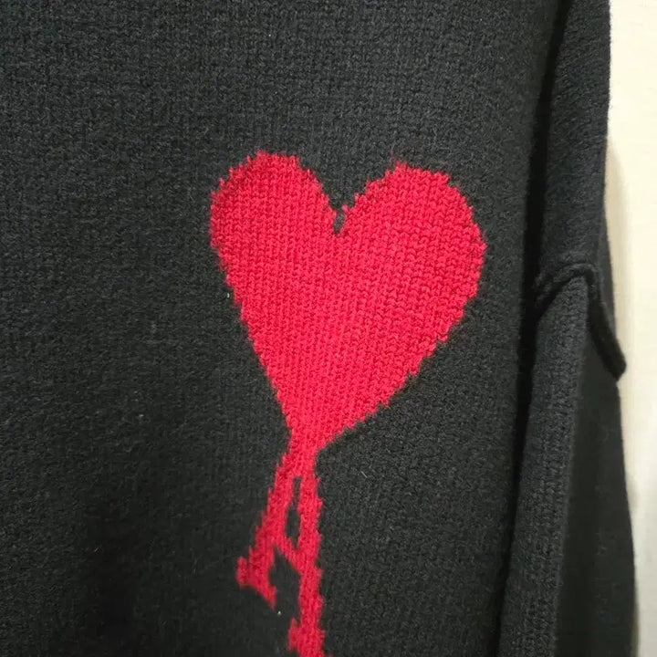 [BUNJANG] Ami Big Heart Logo Knit / 아미 빅하트 로고 니트