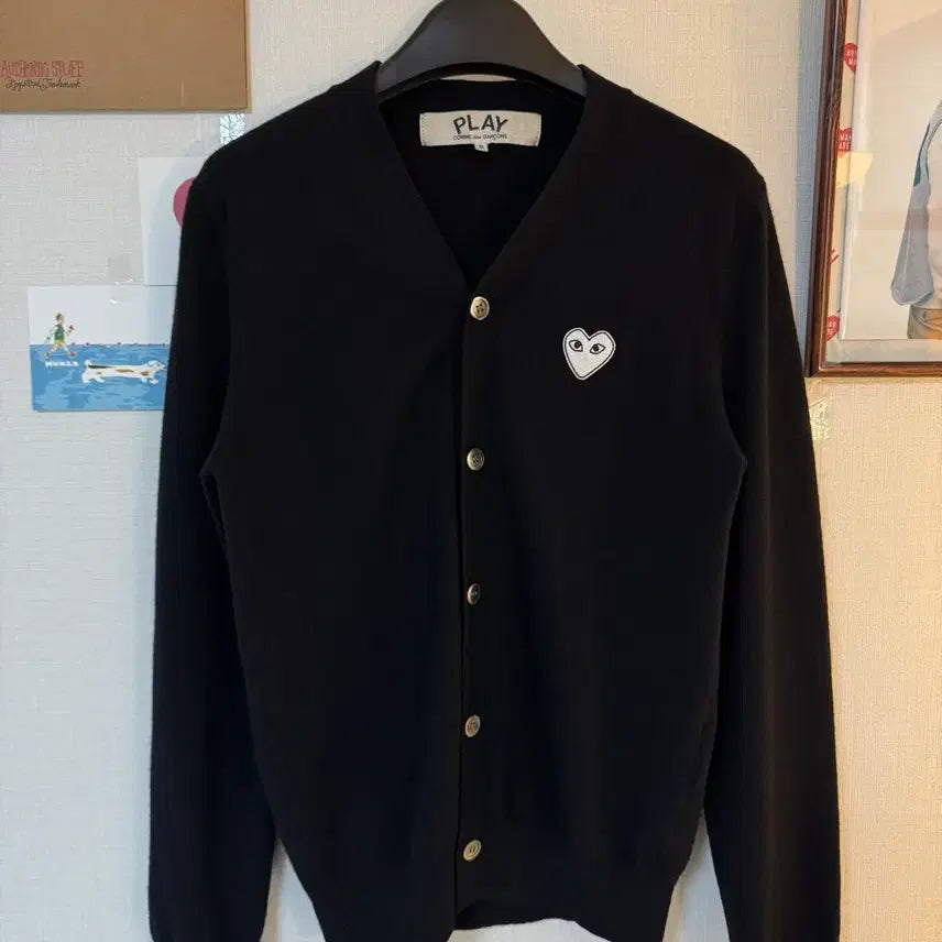[SOLD OUT] [S]꼼데가르송 플레이 화이트와펜 가디건 블랙