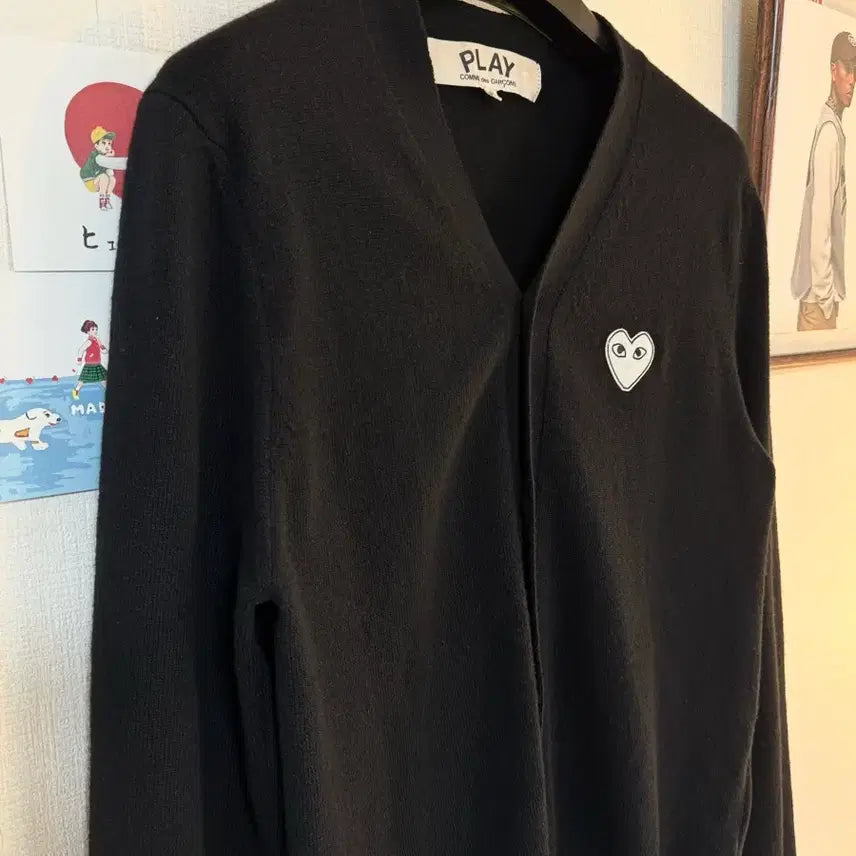 [SOLD OUT] [S]꼼데가르송 플레이 화이트와펜 가디건 블랙