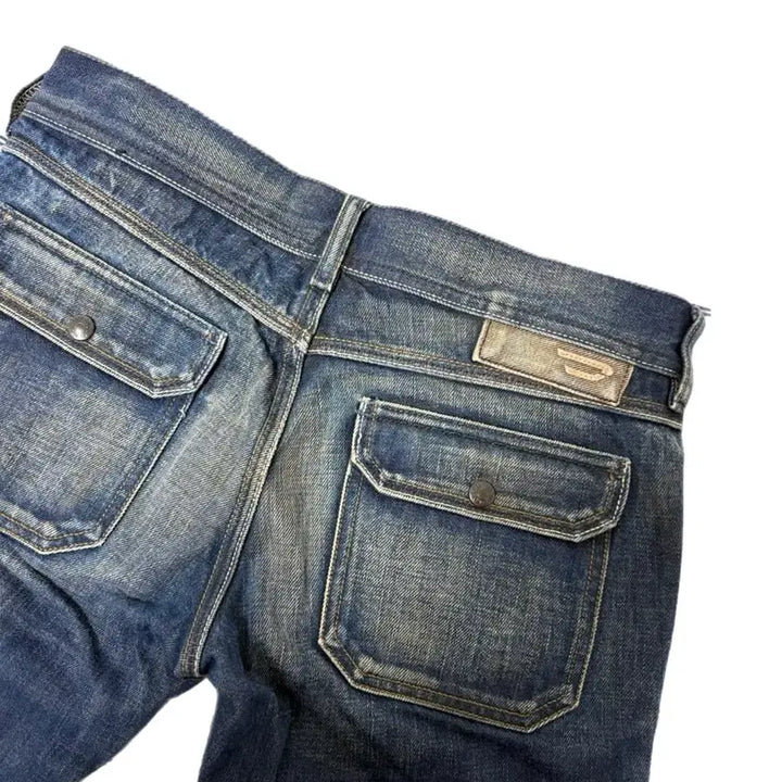 [BUNJANG] Diesel Flare Fit Denim Pants / 디젤 백로고 플레어핏 데님 팬츠