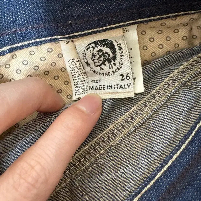 [BUNJANG] Diesel Flare Fit Denim Pants / 디젤 백로고 플레어핏 데님 팬츠