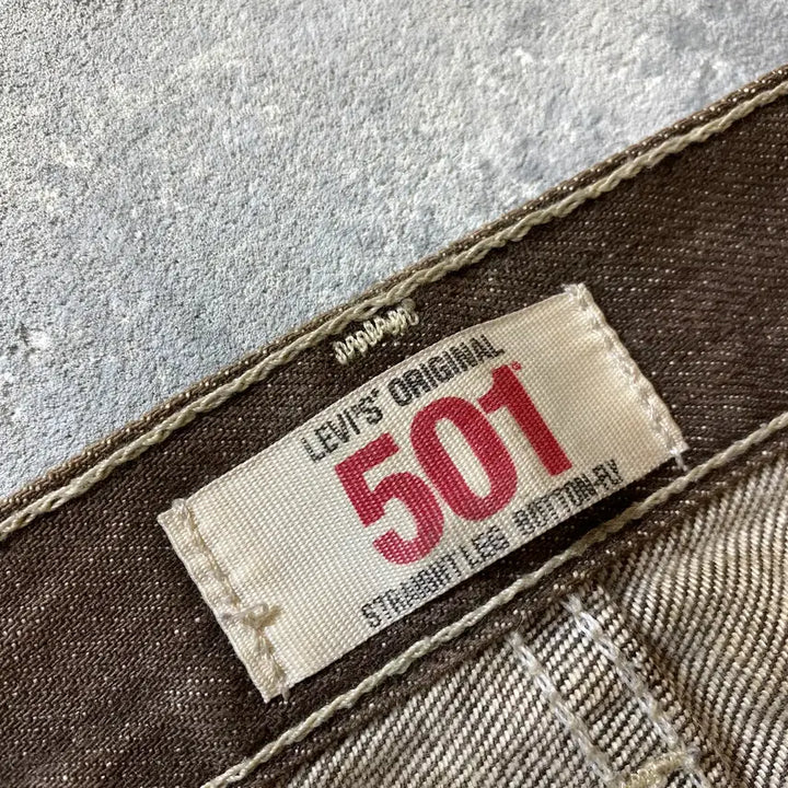 [SOLD OUT] [36] 00s Levi&