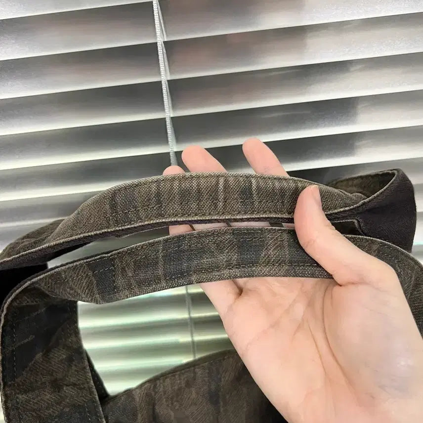 [SOLD OUT] PORTER-GREEN EYE TOTE BAG 포터 숄더백