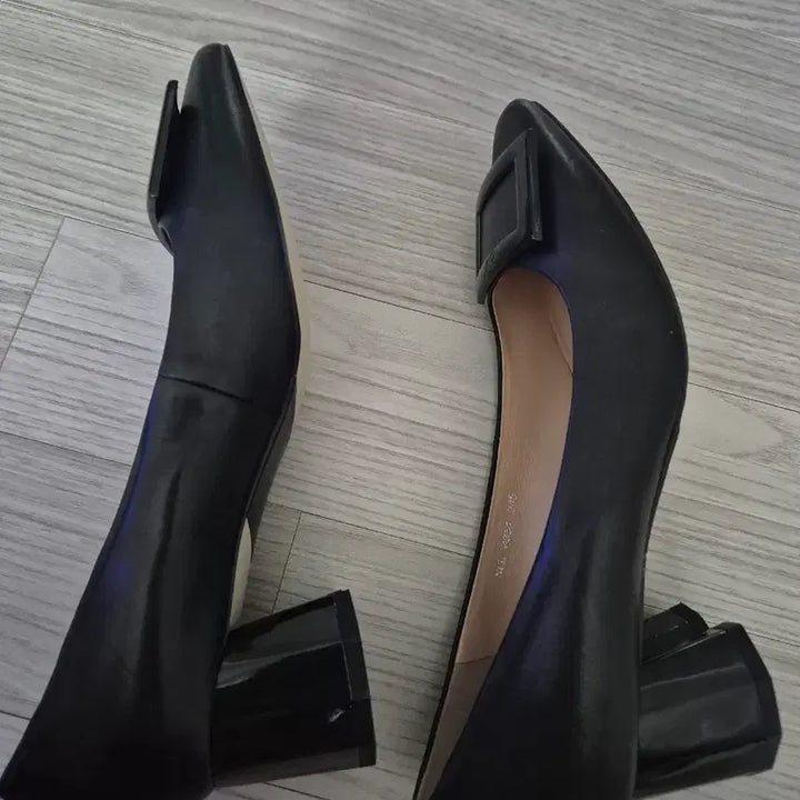 [BUNJANG] Namuhana Black Leather Pumps 245mm Women&
