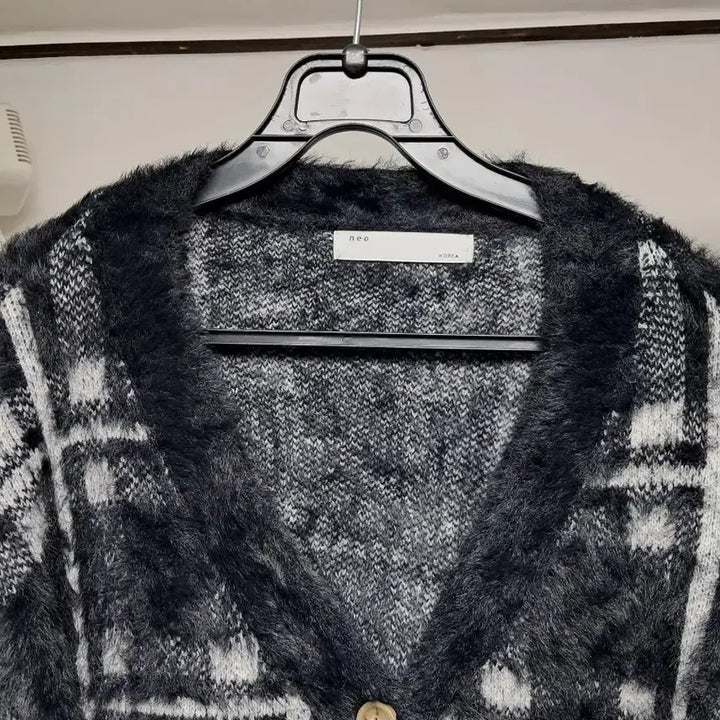 [BUNJANG] H&amp;M Black Checkered Crop Cardigan / H앤M 블랙 체크 크롭 가디건