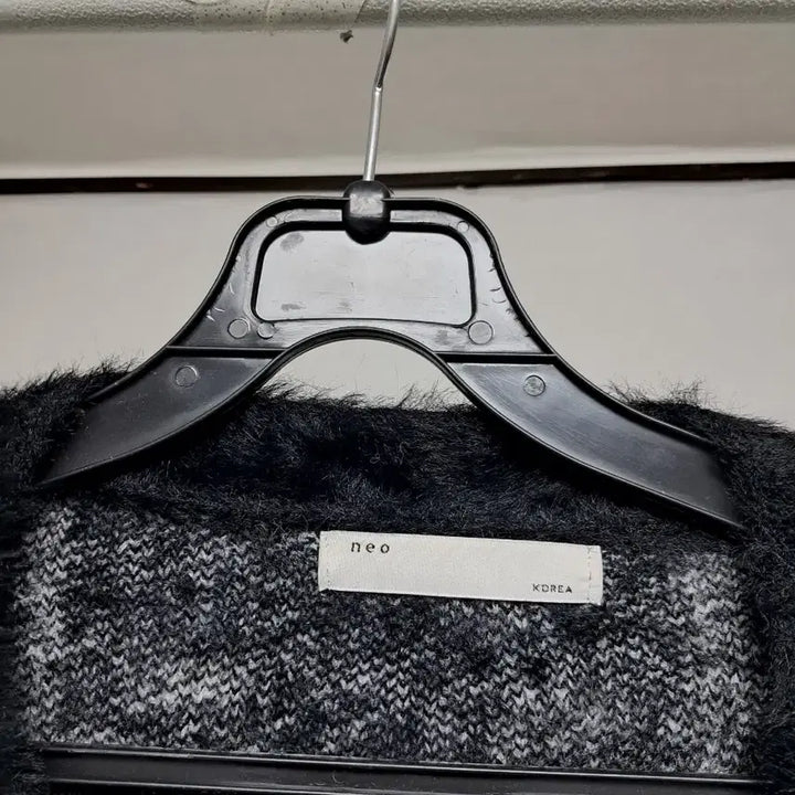 [BUNJANG] H&amp;M Black Checkered Crop Cardigan / H앤M 블랙 체크 크롭 가디건