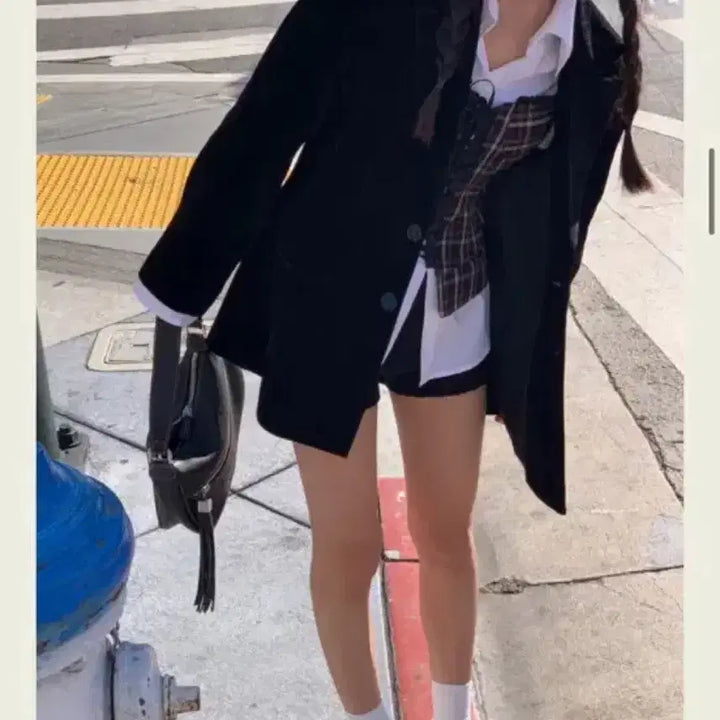 [BUNJANG] Seokookie Black Corduroy Coat / 서쿠키 블랙 코듀로이 코트 *안에 뷔스티에도 구매가능