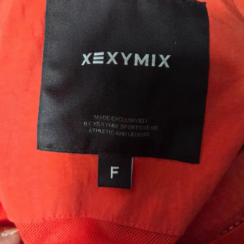 [BUNJANG] Xexymix Orange Hooded Windbreaker Jacket / 젝시믹스 오렌지색 후드 바람막이