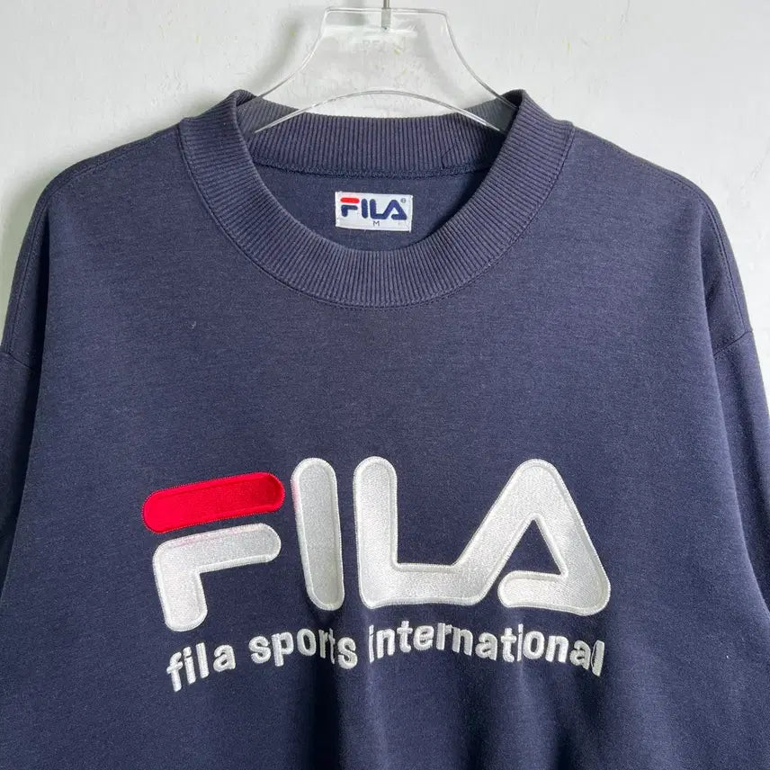 [BUNJANG] FILA Navy Logo Sweatshirt / FILA 휠라 네이비 로고 맨투맨 M