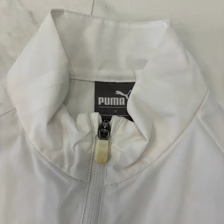 [SOLD OUT] puma zip-up jacket s