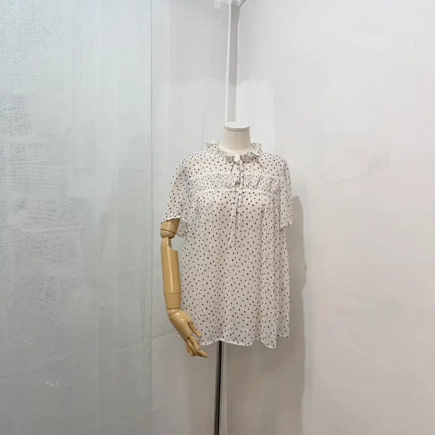[BUNJANG] Compagna Dot Pattern Chiffon Blouse / 꼼파냐 쉬폰블라우스 땡땡이 도트 빈티지블라우스 2446