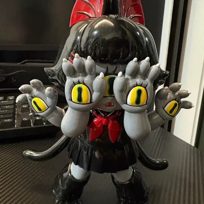[BUNJANG] Grapebrain X Abao Momochan Figure / 그래이프브레인 X 아바오 콜라보 모모찬