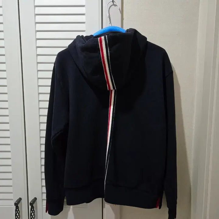 [SOLD OUT] 톰브라운 백삼선 후드집업 2사이즈