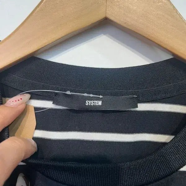[SOLD OUT] 100 시스템 스트라이프 반팔 티셔츠 블랙