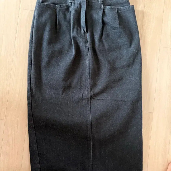 [BUNJANG] Time Black H-Line Midi Skirt / Time 타임 블랙H라인 미디 스커트
