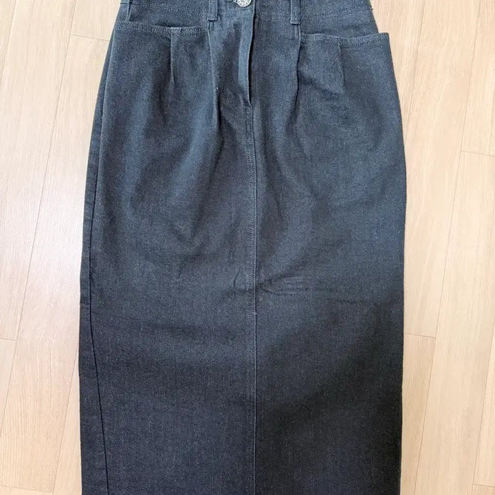 [BUNJANG] Time Black H-Line Midi Skirt / Time 타임 블랙H라인 미디 스커트