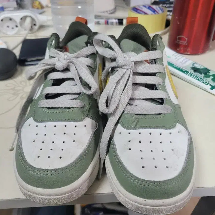 [BUNJANG] Nike Court Borough Sneakers Green/Yellow 225 / 나이키 코트 바로우 운동화 그린/옐로우225