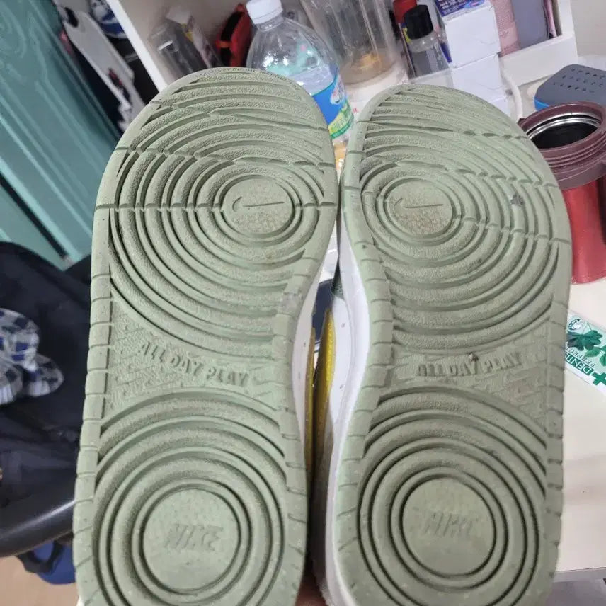 [BUNJANG] Nike Court Borough Sneakers Green/Yellow 225 / 나이키 코트 바로우 운동화 그린/옐로우225
