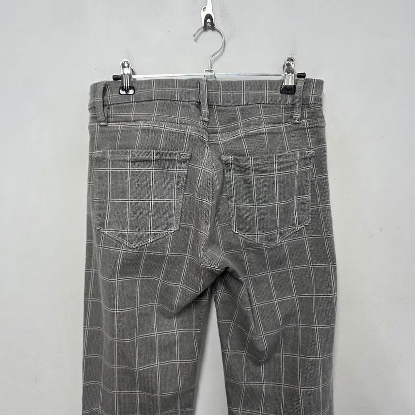 [SOLD OUT] 프레임 데님팬츠