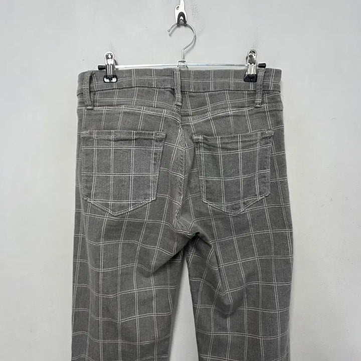 [SOLD OUT] 프레임 데님팬츠