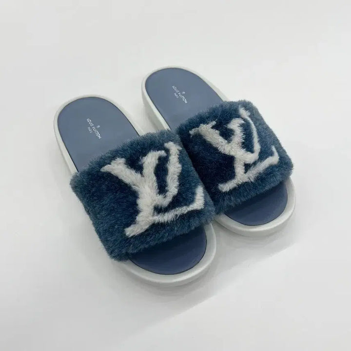 [BUNJANG] Louis Vuitton Sunbath Shearling Slippers / { 38 } 루이비통 썬베스 시어링 슬리퍼