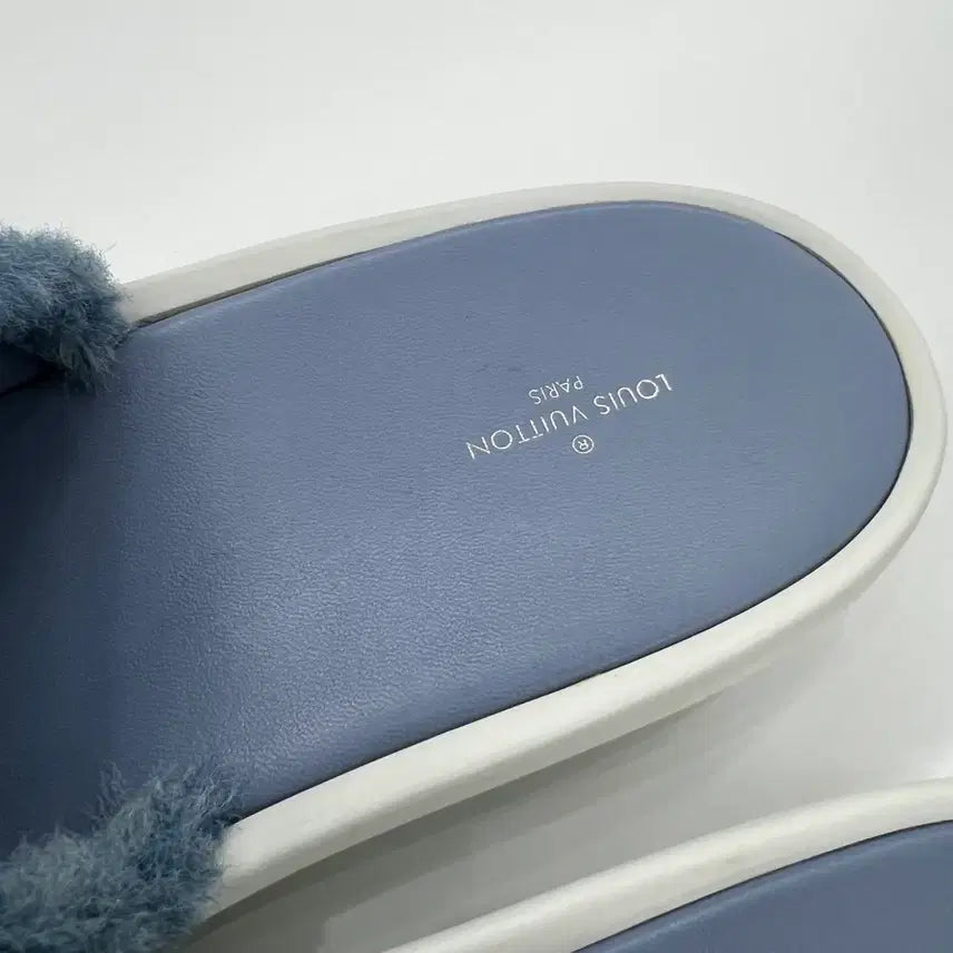 [BUNJANG] Louis Vuitton Sunbath Shearling Slippers / { 38 } 루이비통 썬베스 시어링 슬리퍼