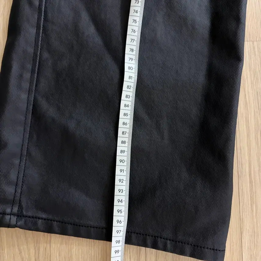 [BUNJANG] Unless Coated Jeans / Unless 코팅진