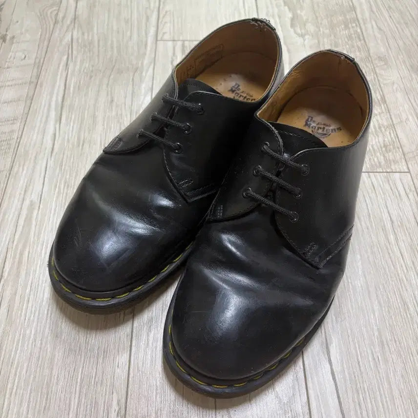 [SOLD OUT] 닥터마틴 1461 3홀 스무스 270