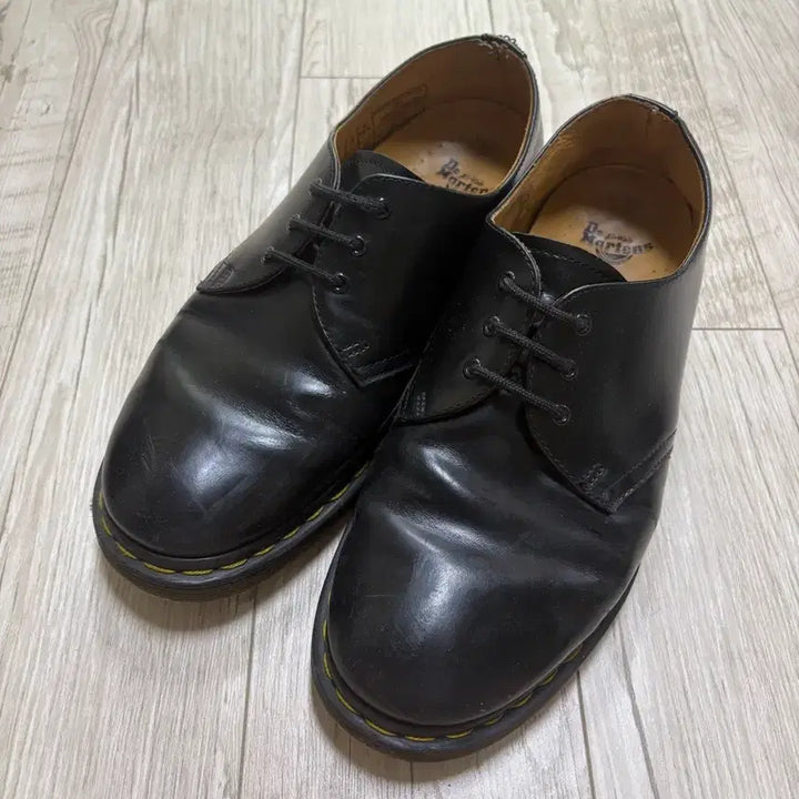 [SOLD OUT] 닥터마틴 1461 3홀 스무스 270